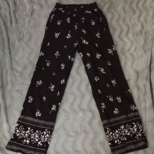 Flowy wide leg pants with pockets